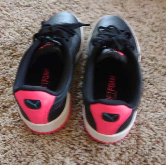 Puma soft foam black sneakers - Picture 3 of 4